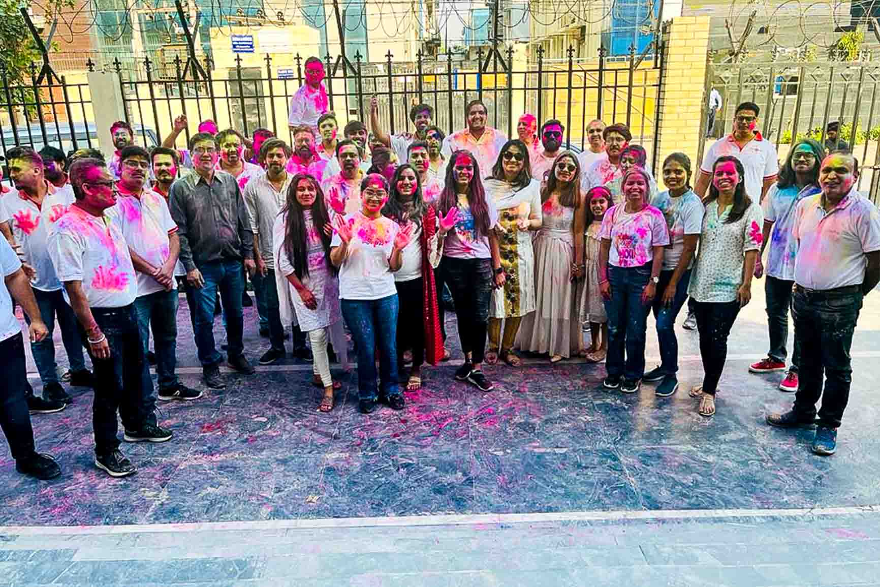 Holi3